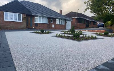 Fantastic driveway, retaining wall and resin bound gravel garden feature installed
